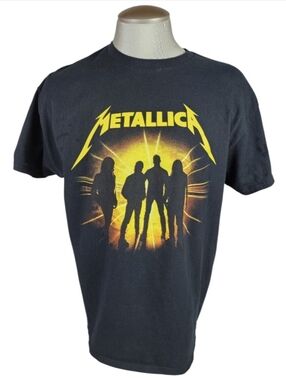 METALLICA 2023 M72 World Tour Glow Lit Band Silhouette Concert TShirt XL Black